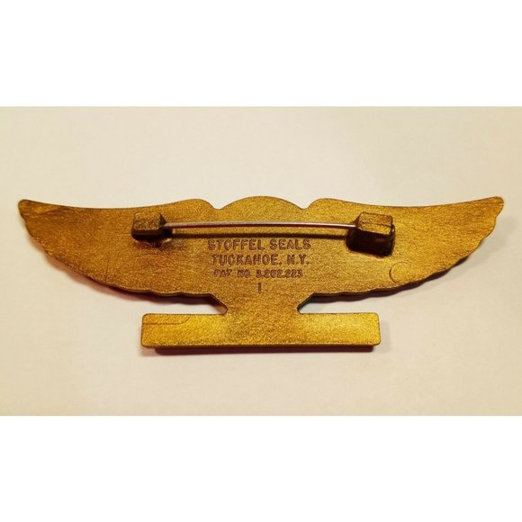 United Airlines Future Stewardess Pin Vintage - Picture 2 of 7